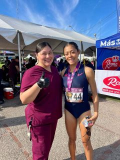 #RapacesEnAcción 🦅

Nuestros rapaces de Fisioterapia, campus Mexicali 💪🏻 participaron activamente en el área de recuperación deportiva durante el Medio Maratón de Mexicali 🏃‍♂️🏅

¡Hicieron un gran trabajo! 

#mediomaratonmexicali