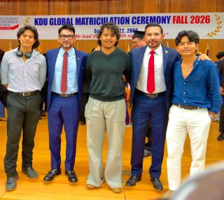 🇰🇷 Hoy, Vizcaya también se vive en Corea.

Nuestros rapaces están llevando su formación universitaria a una experiencia académica internacional que amplía horizontes, conocimientos y nuevas posibilidades. 🌎

Seguimos avanzando, trabajamos en más oportunidades para que nuestros egresados puedan continuar su preparación con estudios de posgrado en Corea y becas de hasta el 100%. 

En Universidad Vizcaya seguimos impulsando experiencias que llevan a nuestra comunidad más lejos. 🦅

#UniversidadVizcaya #MovilidadInternacional #VizcayaPorElMundo