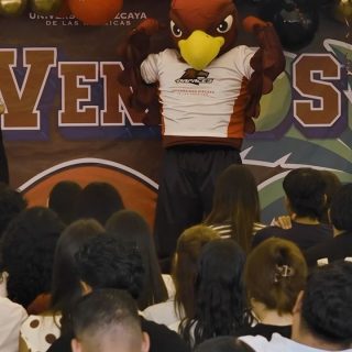 ¡Bienvenidos Rapaces! 🦅

Te compartimos un poco de la bienvenida de nuestros estudiantes en campus Colima 📍

Que este nuevo comienzo este lleno de sueños, aprendizajes y grandes momentos. ¡Gracias por confiar en nosotros para su formación profesional! 🤝🤓

#bienvenida #cicloescolar20262027 #gentevizcaya